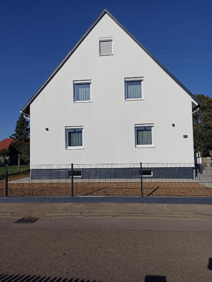 Ebs Paradies Rheinhausen Extérieur photo