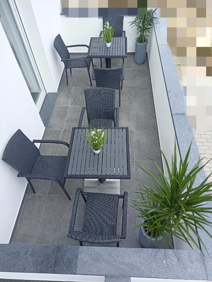 Ebs Paradies Rheinhausen Extérieur photo